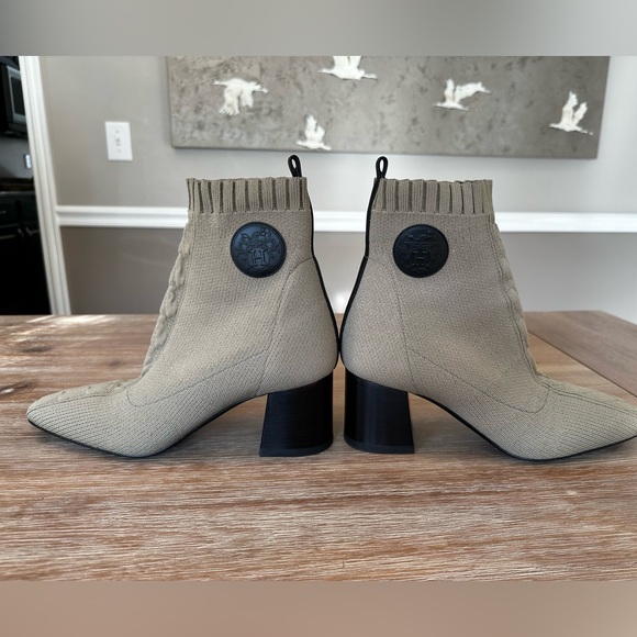 Hermès Volver 60 mm booties ankle boots in size 40.5 - Picture 11 of 11